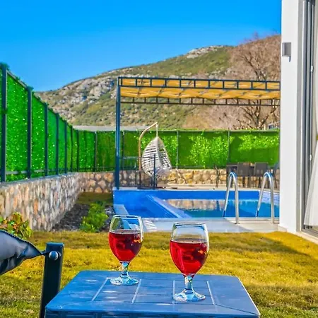 Ortac 3 Doga Icerisinde, Korunakli *