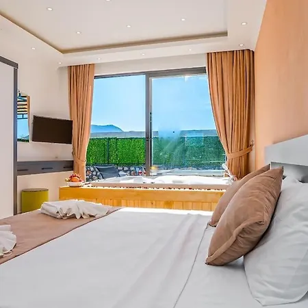 Ortac 3 Doga Icerisinde, Korunakli Villa *