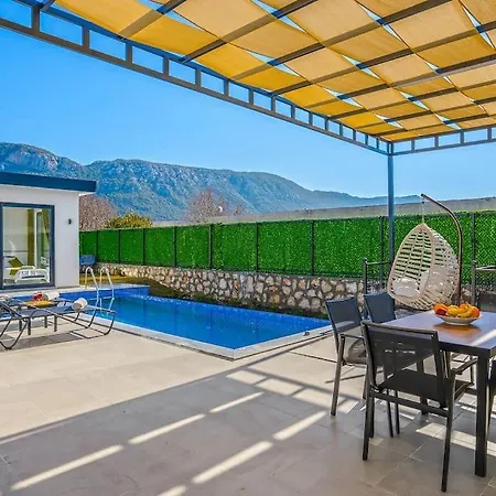 Ortac 3 Doga Icerisinde, Korunakli Kaş