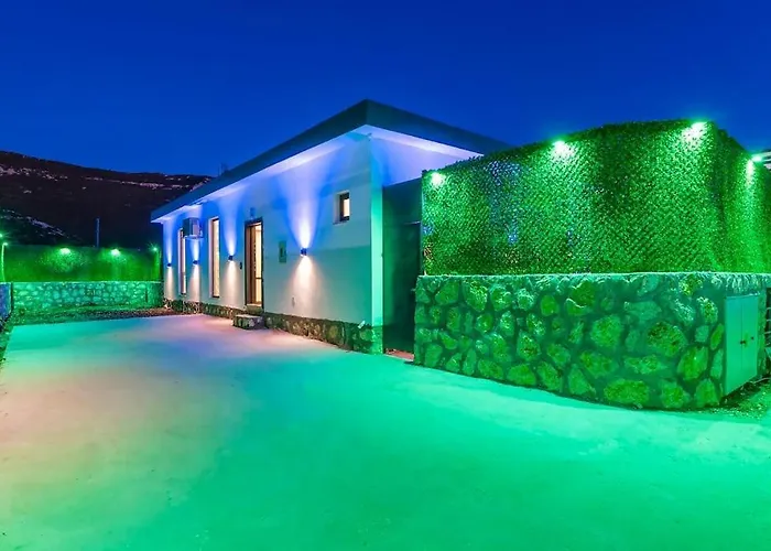 Вилла Ortac 3 Doga Icerisinde, Korunakli