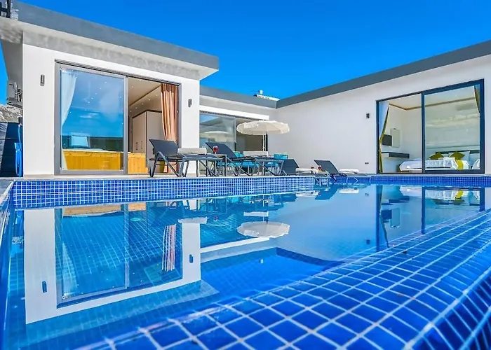 Ortac 3 Doga Icerisinde, Korunakli Каш