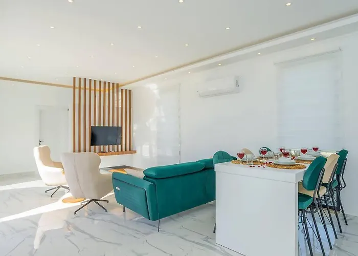 Ortac 3 Doga Icerisinde, Korunakli Вилла *