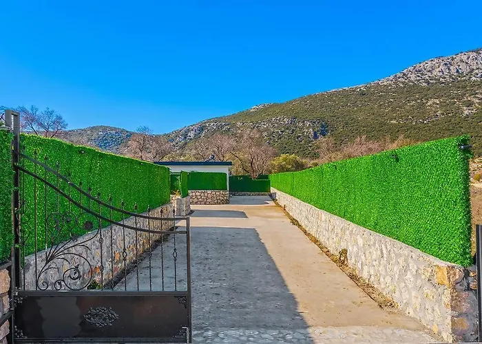 Вилла Ortac 3 Doga Icerisinde, Korunakli